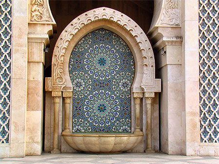 Moroccan Doors, Furnitures & Mosaic