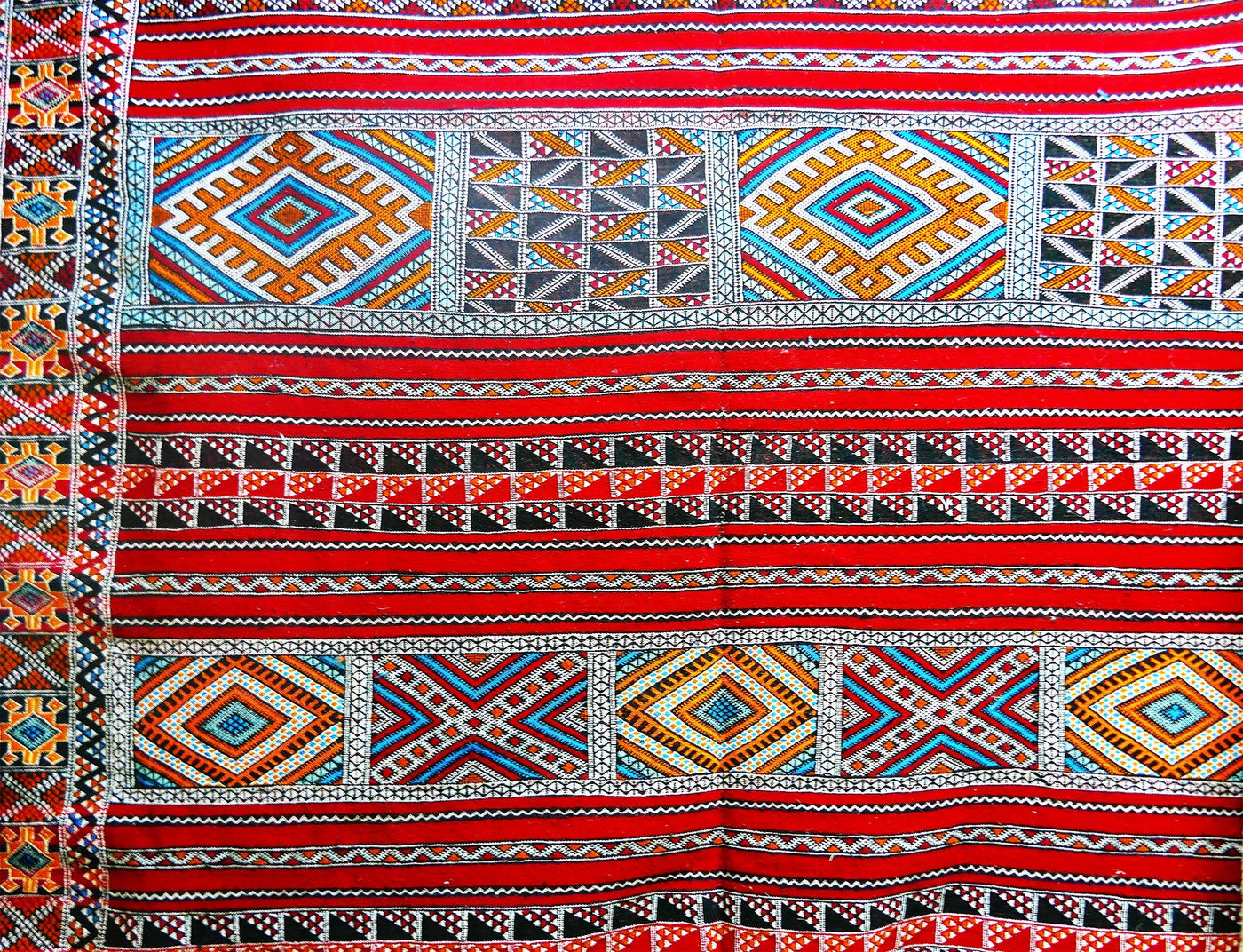 Moroccan Rugs Handmade carpets in Morocco - Authentic Moroccan