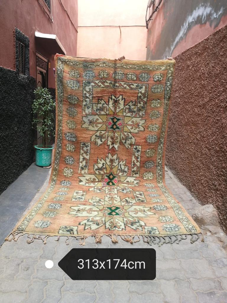 Moroccan Vintage Rug - Authentic Moroccan