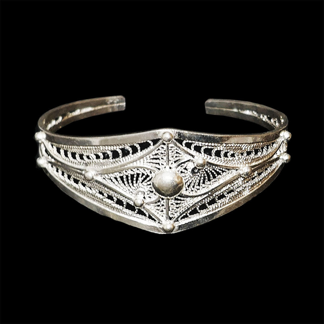 Moroccan Sterling Silver Bangle for her, BC00235