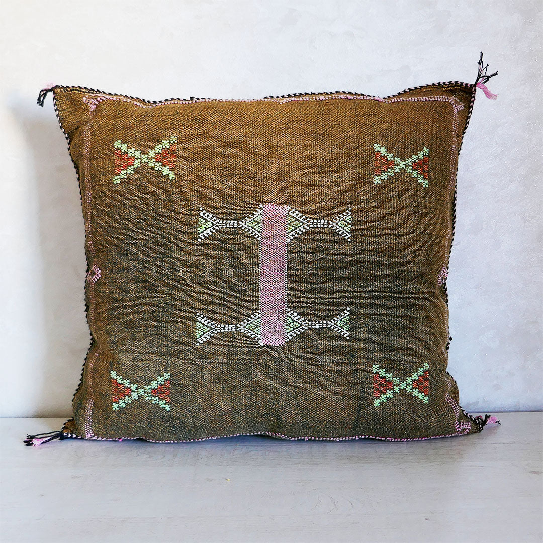 Funda De Almohada De Seda Con Cactus Marroquí Marrón: Cojín Sabra Hecho A Mano (20 X 20) - México