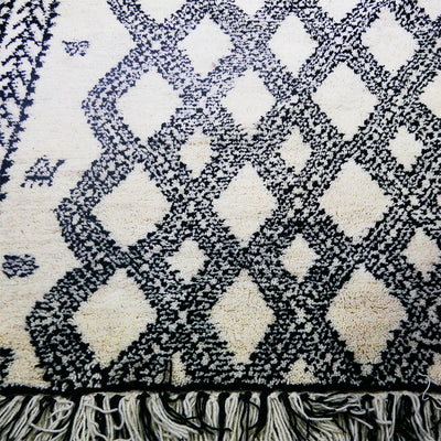 genuine beni ouarain handmade abstract wool moroccan rug berber diamonds carpet